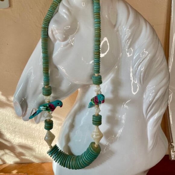 Vintage Parrot & Shell Necklace1980s - Picture 7 of 7